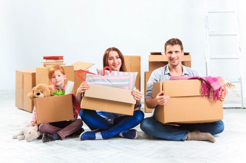 Moving van service in Crystal Palace with household items