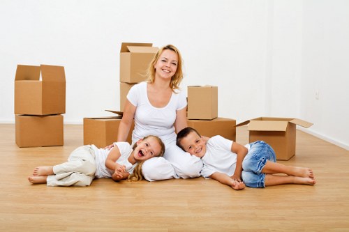 Removal van service for flats and houses in Crystal Palace